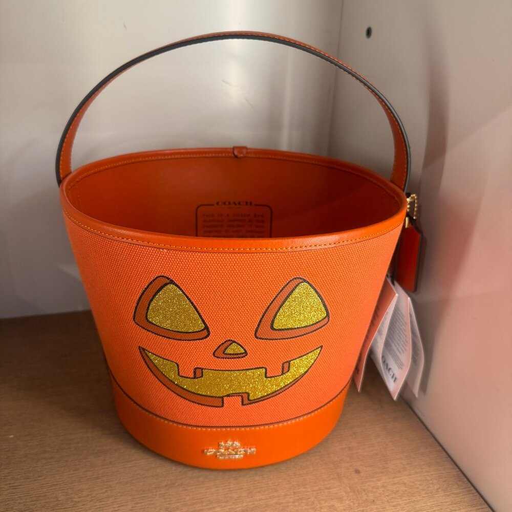 coach Trick Or Treat Bucket With Halloween Pumpkin cw533